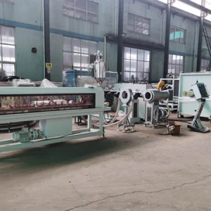 三层增强复合管设备